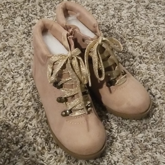 Pink Sarah Jayne Boots - Picture 2 of 3